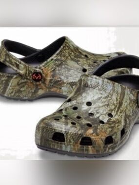 Crocs Kids' Realtree APX Classic Clog